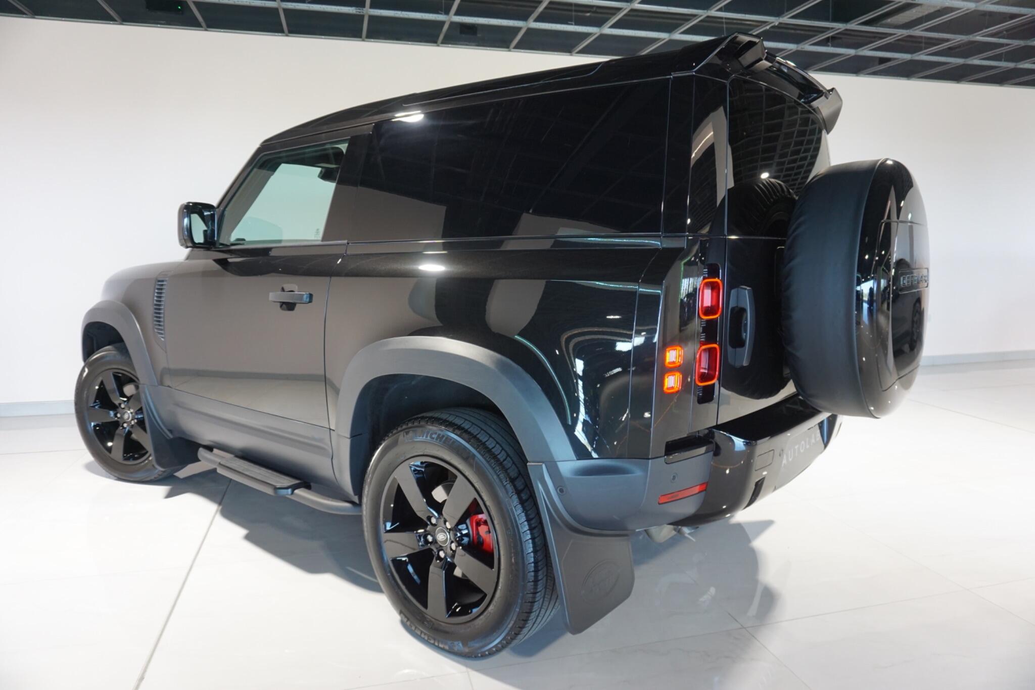Land Rover Defender 90 3.0 D250 MHEV Hard Top SUV 3dr Diesel Auto 4WD SWB Euro 6 (s/s) (250 ps)